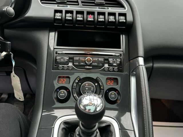 Серый Пежо 3008, объемом двигателя 1.6 л и пробегом 208 тыс. км за 9750 $, фото 7 на Automoto.ua