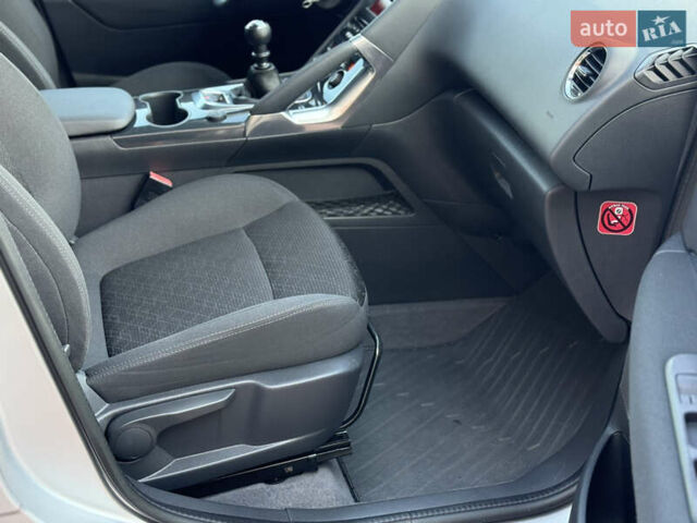 Сірий Пежо 3008, об'ємом двигуна 1.6 л та пробігом 235 тис. км за 10333 $, фото 55 на Automoto.ua