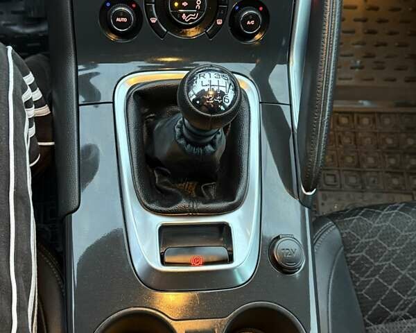 Сірий Пежо 3008, об'ємом двигуна 1.6 л та пробігом 195 тис. км за 10699 $, фото 30 на Automoto.ua