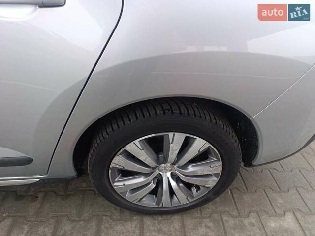 Серый Пежо 3008, объемом двигателя 2.01 л и пробегом 205 тыс. км за 11950 $, фото 17 на Automoto.ua