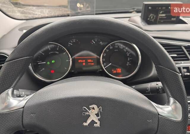 Серый Пежо 3008, объемом двигателя 1.6 л и пробегом 221 тыс. км за 11199 $, фото 3 на Automoto.ua
