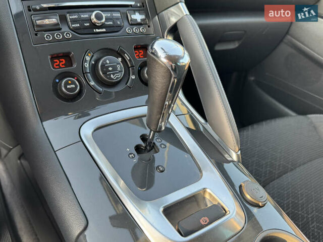 Серый Пежо 3008, объемом двигателя 1.6 л и пробегом 229 тыс. км за 11699 $, фото 15 на Automoto.ua