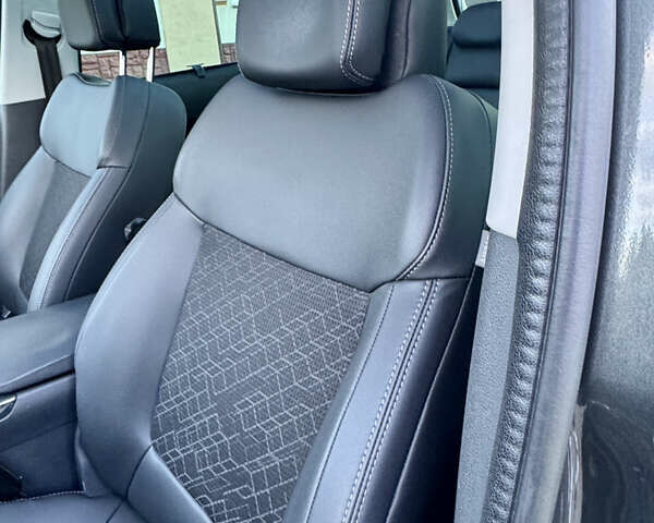 Пежо 3008 2014 у Самборе на Automoto.ua Сірий Пежо 3008, об'ємом двигуна 1.6 л та пробігом 137 тис. км за 10999 $, фото 38 на Automoto.ua