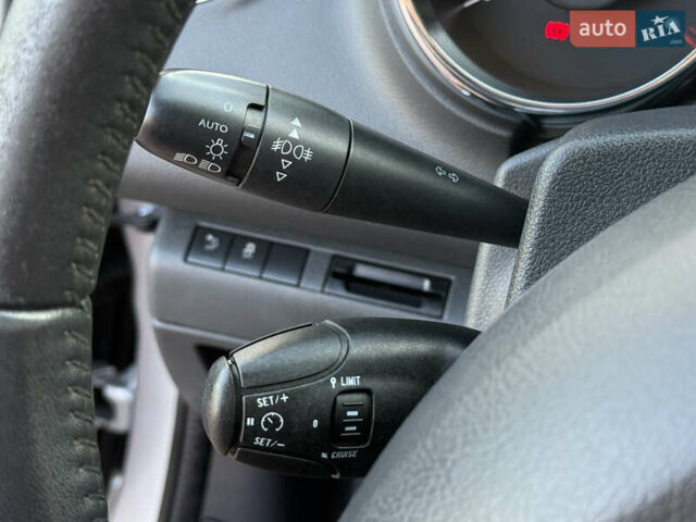 Сірий Пежо 3008, об'ємом двигуна 1.6 л та пробігом 235 тис. км за 10333 $, фото 37 на Automoto.ua