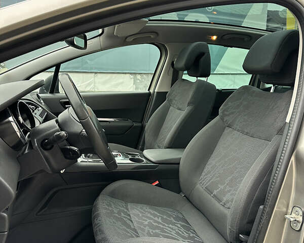 Серый Пежо 3008, объемом двигателя 1.6 л и пробегом 208 тыс. км за 9750 $, фото 36 на Automoto.ua