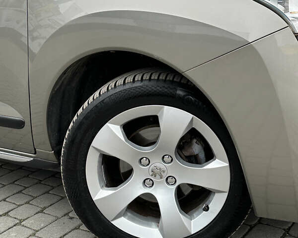 Серый Пежо 3008, объемом двигателя 1.6 л и пробегом 208 тыс. км за 9750 $, фото 16 на Automoto.ua