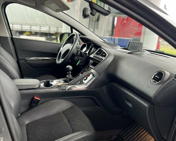 Пежо 3008 2014 в Львове на Automoto.ua Серый Пежо 3008, объемом двигателя 1.6 л и пробегом 190 тыс. км за 10700 $, фото 46 на Automoto.ua