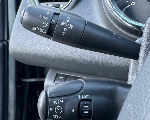 Пежо 3008 2014 у Самборе на Automoto.ua Сірий Пежо 3008, об'ємом двигуна 1.6 л та пробігом 137 тис. км за 10999 $, фото 76 на Automoto.ua