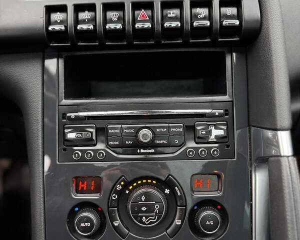 Сірий Пежо 3008, об'ємом двигуна 1.6 л та пробігом 221 тис. км за 9400 $, фото 50 на Automoto.ua
