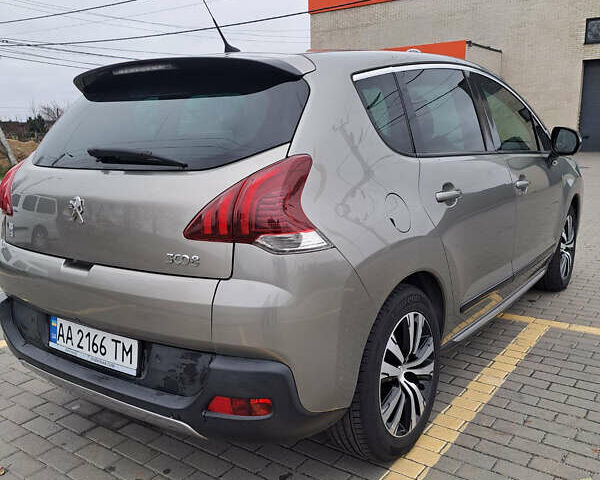 Серый Пежо 3008, объемом двигателя 2 л и пробегом 255 тыс. км за 9500 $, фото 2 на Automoto.ua