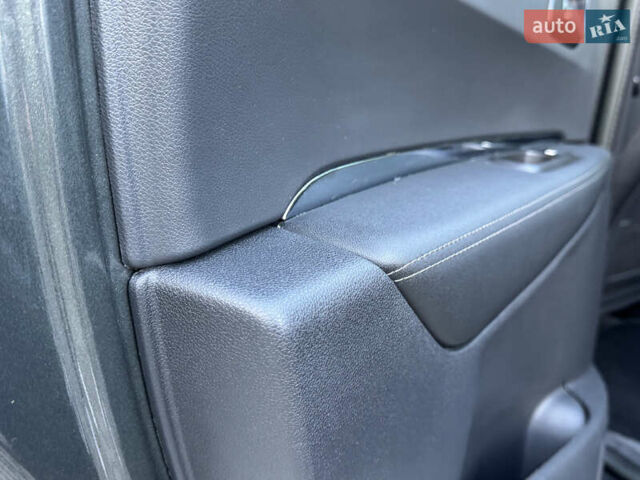 Пежо 3008 2014 у Самборе на Automoto.ua Сірий Пежо 3008, об'ємом двигуна 1.6 л та пробігом 137 тис. км за 10999 $, фото 61 на Automoto.ua