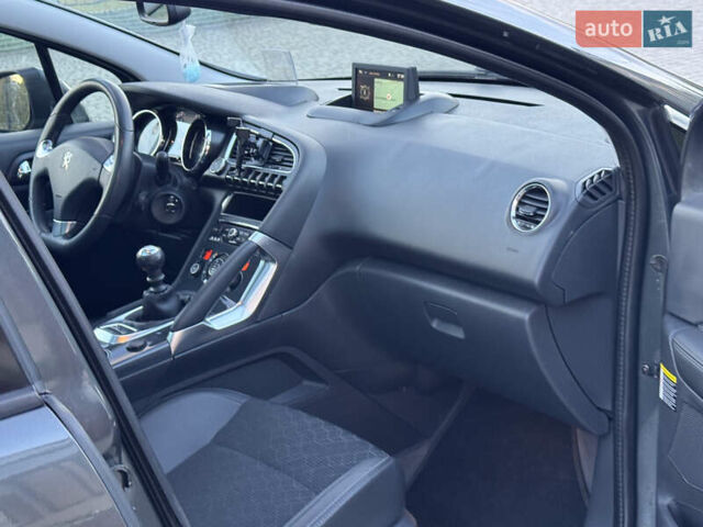 Пежо 3008 2014 у Самборе на Automoto.ua Сірий Пежо 3008, об'ємом двигуна 1.6 л та пробігом 137 тис. км за 10999 $, фото 73 на Automoto.ua