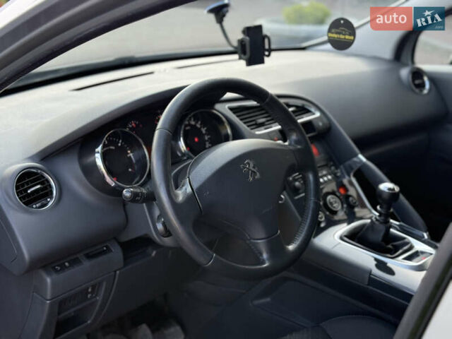 Пежо 3008 2014 в Стрые на Automoto.ua Серый Пежо 3008, объемом двигателя 1.6 л и пробегом 235 тыс. км за 10350 $, фото 3 на Automoto.ua