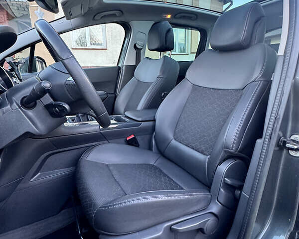 Пежо 3008 2014 у Самборе на Automoto.ua Сірий Пежо 3008, об'ємом двигуна 1.6 л та пробігом 137 тис. км за 10999 $, фото 36 на Automoto.ua