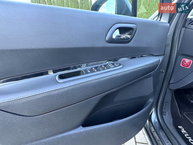 Пежо 3008 2014 у Самборе на Automoto.ua Сірий Пежо 3008, об'ємом двигуна 1.6 л та пробігом 137 тис. км за 10999 $, фото 31 на Automoto.ua