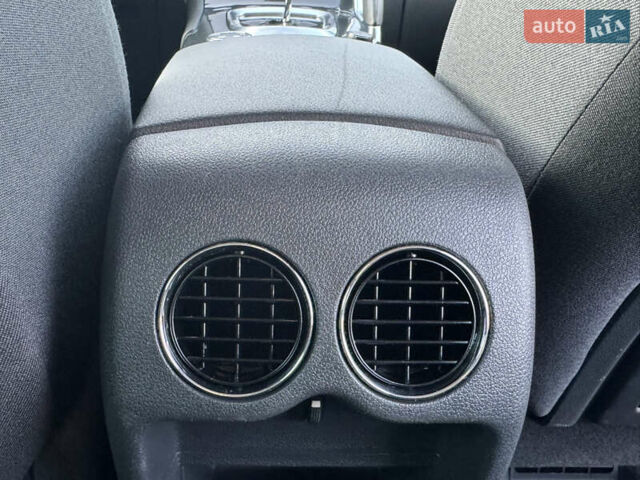 Серый Пежо 3008, объемом двигателя 1.6 л и пробегом 229 тыс. км за 11699 $, фото 29 на Automoto.ua