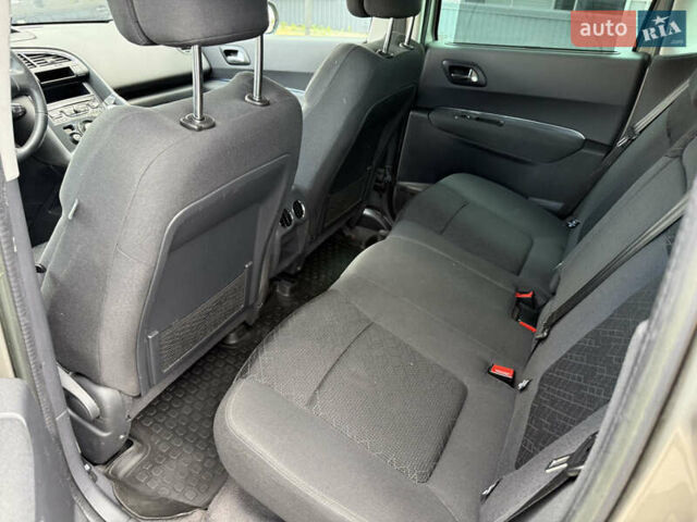 Сірий Пежо 3008, об'ємом двигуна 1.56 л та пробігом 332 тис. км за 8800 $, фото 19 на Automoto.ua