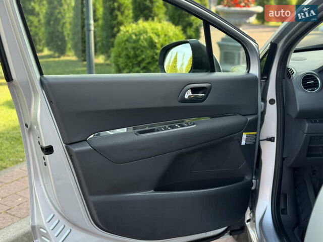 Сірий Пежо 3008, об'ємом двигуна 1.6 л та пробігом 235 тис. км за 10333 $, фото 31 на Automoto.ua