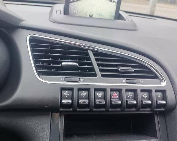 Серый Пежо 3008, объемом двигателя 2.01 л и пробегом 205 тыс. км за 11950 $, фото 16 на Automoto.ua