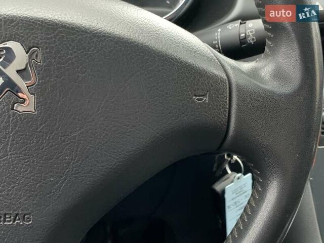 Серый Пежо 3008, объемом двигателя 1.6 л и пробегом 192 тыс. км за 10955 $, фото 41 на Automoto.ua