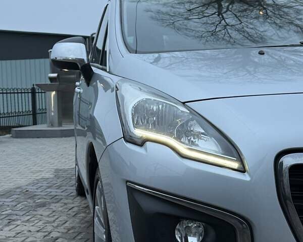 Сірий Пежо 3008, об'ємом двигуна 1.6 л та пробігом 195 тис. км за 10699 $, фото 3 на Automoto.ua