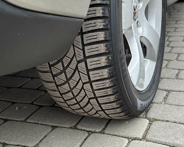 Серый Пежо 3008, объемом двигателя 1.6 л и пробегом 208 тыс. км за 9750 $, фото 10 на Automoto.ua