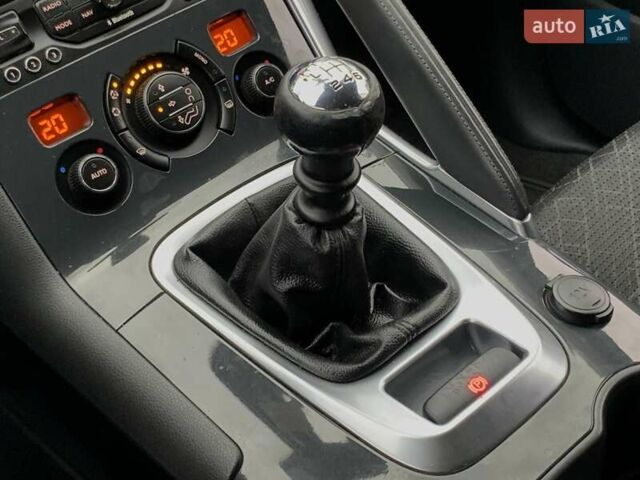 Серый Пежо 3008, объемом двигателя 1.6 л и пробегом 192 тыс. км за 10955 $, фото 48 на Automoto.ua