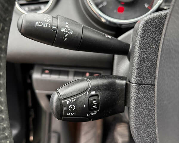 Сірий Пежо 3008, об'ємом двигуна 1.6 л та пробігом 221 тис. км за 9400 $, фото 48 на Automoto.ua