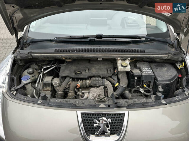 Серый Пежо 3008, объемом двигателя 1.6 л и пробегом 208 тыс. км за 9750 $, фото 42 на Automoto.ua