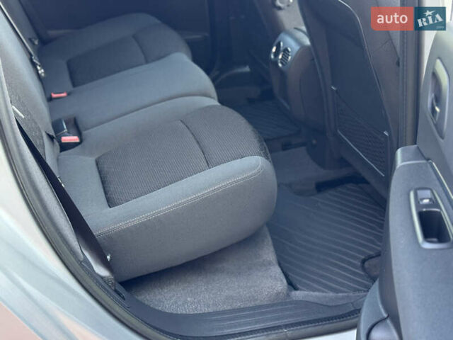 Сірий Пежо 3008, об'ємом двигуна 1.6 л та пробігом 235 тис. км за 10333 $, фото 51 на Automoto.ua