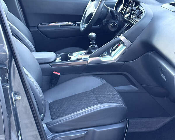 Пежо 3008 2014 у Самборе на Automoto.ua Сірий Пежо 3008, об'ємом двигуна 1.6 л та пробігом 137 тис. км за 10999 $, фото 72 на Automoto.ua