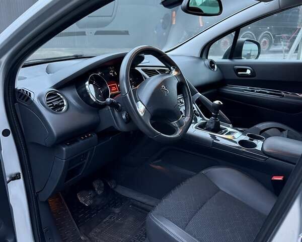 Сірий Пежо 3008, об'ємом двигуна 1.6 л та пробігом 195 тис. км за 10699 $, фото 17 на Automoto.ua