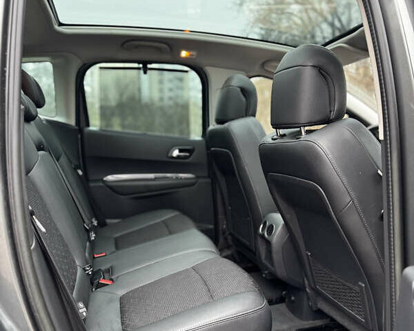 Сірий Пежо 3008, об'ємом двигуна 1.6 л та пробігом 221 тис. км за 9400 $, фото 60 на Automoto.ua