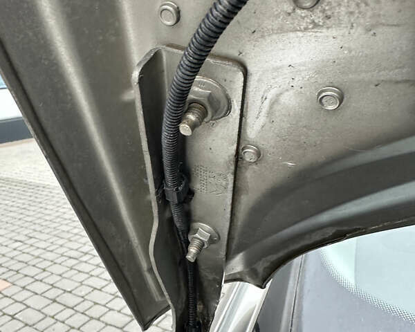 Серый Пежо 3008, объемом двигателя 1.6 л и пробегом 208 тыс. км за 9750 $, фото 44 на Automoto.ua