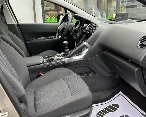 Серый Пежо 3008, объемом двигателя 1.6 л и пробегом 208 тыс. км за 9750 $, фото 24 на Automoto.ua