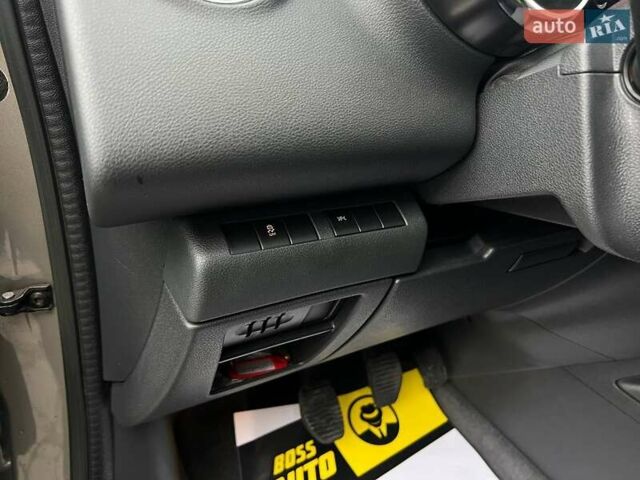 Серый Пежо 3008, объемом двигателя 2 л и пробегом 217 тыс. км за 12000 $, фото 11 на Automoto.ua