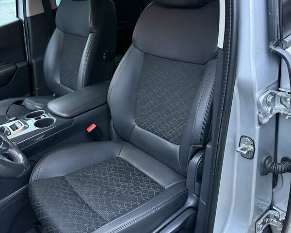 Сірий Пежо 3008, об'ємом двигуна 1.6 л та пробігом 195 тис. км за 10699 $, фото 20 на Automoto.ua