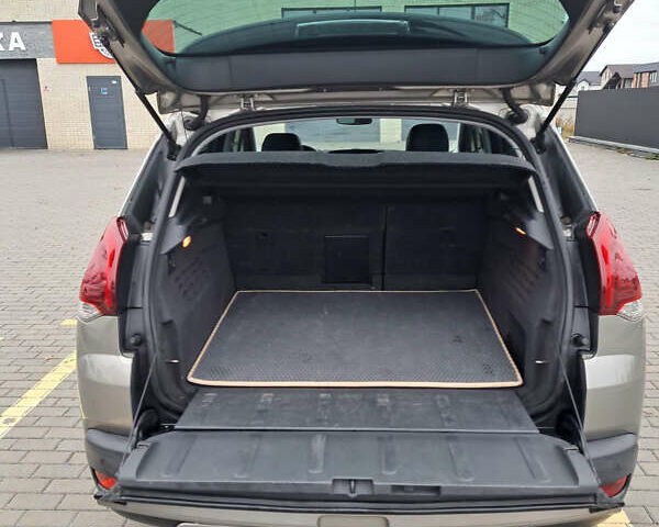 Серый Пежо 3008, объемом двигателя 2 л и пробегом 255 тыс. км за 9500 $, фото 9 на Automoto.ua