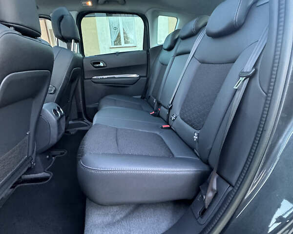 Пежо 3008 2014 у Самборе на Automoto.ua Сірий Пежо 3008, об'ємом двигуна 1.6 л та пробігом 137 тис. км за 10999 $, фото 48 на Automoto.ua