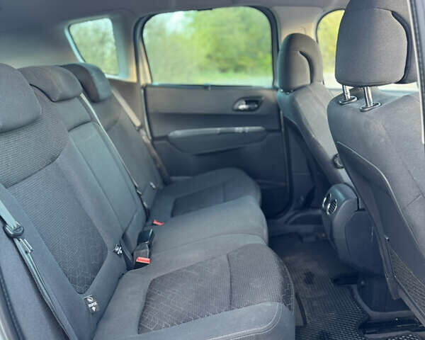 Пежо 3008 2014 в Львове на Automoto.ua Серый Пежо 3008, объемом двигателя 1.6 л и пробегом 290 тыс. км за 9900 $, фото 9 на Automoto.ua