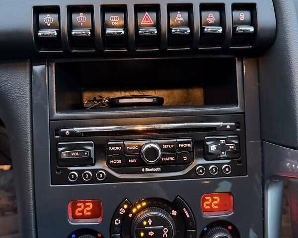 Сірий Пежо 3008, об'ємом двигуна 1.6 л та пробігом 195 тис. км за 10699 $, фото 27 на Automoto.ua