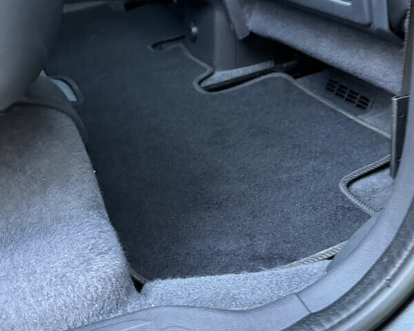 Пежо 3008 2014 у Самборе на Automoto.ua Сірий Пежо 3008, об'ємом двигуна 1.6 л та пробігом 137 тис. км за 10999 $, фото 67 на Automoto.ua