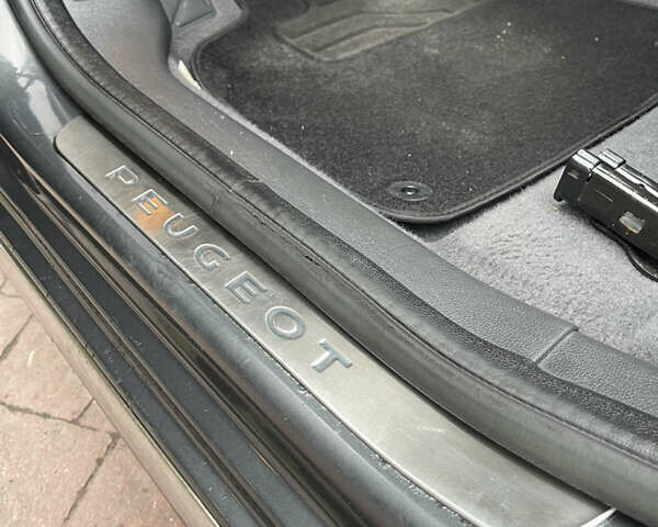 Сірий Пежо 3008, об'ємом двигуна 1.6 л та пробігом 199 тис. км за 10999 $, фото 148 на Automoto.ua
