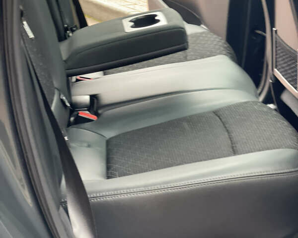 Сірий Пежо 3008, об'ємом двигуна 1.6 л та пробігом 199 тис. км за 10999 $, фото 92 на Automoto.ua