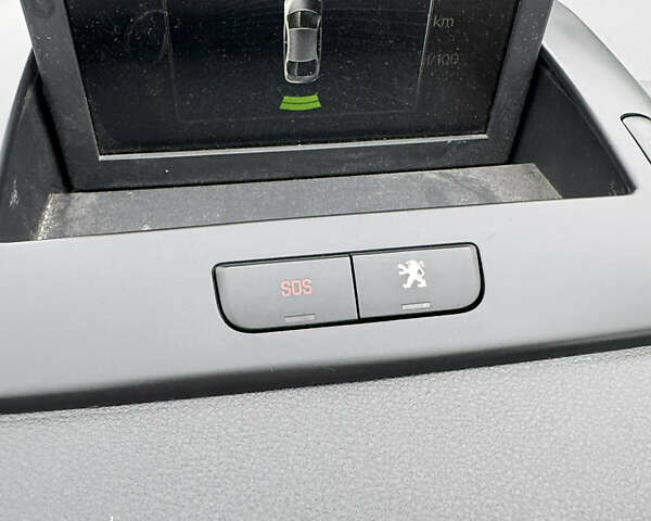 Серый Пежо 3008, объемом двигателя 1.6 л и пробегом 171 тыс. км за 14600 $, фото 70 на Automoto.ua