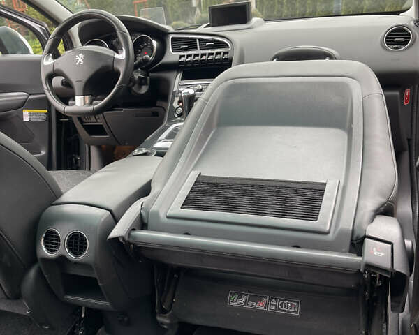 Сірий Пежо 3008, об'ємом двигуна 1.6 л та пробігом 199 тис. км за 10999 $, фото 116 на Automoto.ua