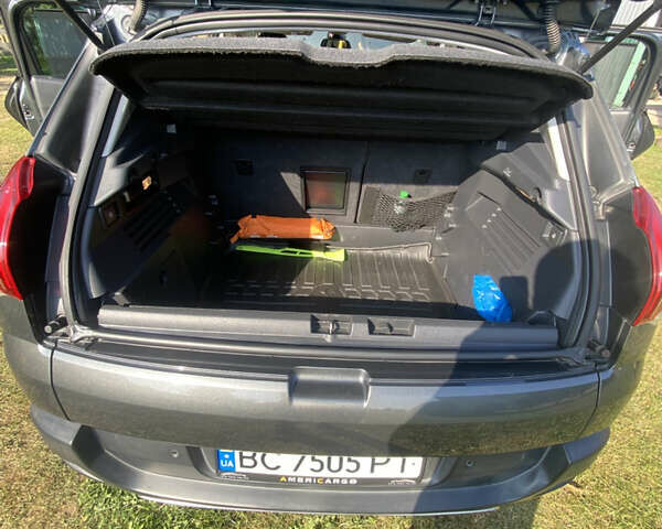 Сірий Пежо 3008, об'ємом двигуна 2 л та пробігом 225 тис. км за 13500 $, фото 11 на Automoto.ua
