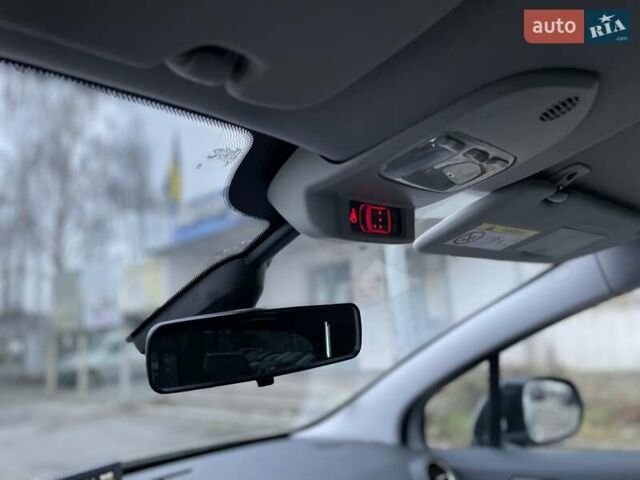 Серый Пежо 3008, объемом двигателя 1.6 л и пробегом 228 тыс. км за 12600 $, фото 20 на Automoto.ua