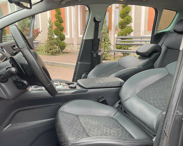 Сірий Пежо 3008, об'ємом двигуна 1.6 л та пробігом 199 тис. км за 10999 $, фото 123 на Automoto.ua