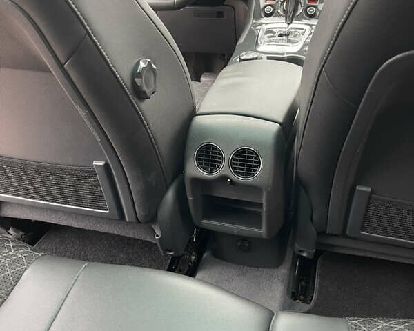 Сірий Пежо 3008, об'ємом двигуна 1.6 л та пробігом 199 тис. км за 10999 $, фото 102 на Automoto.ua